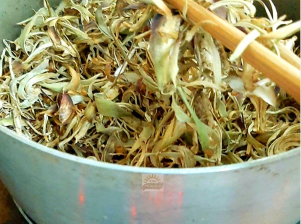 Bông atiso Đà Lạt tốt cho người bị men gan cao Bông Atiso Đà Lạt Sấy Khô Có Tốt Không? Tác Dụng Phụ Của Bông Atiso Đà Lạt Là Gì